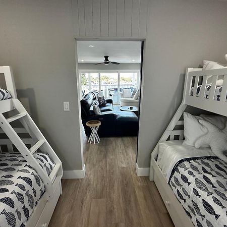 Chadwick Cove Marina Aparthotel Englewood Bagian luar foto