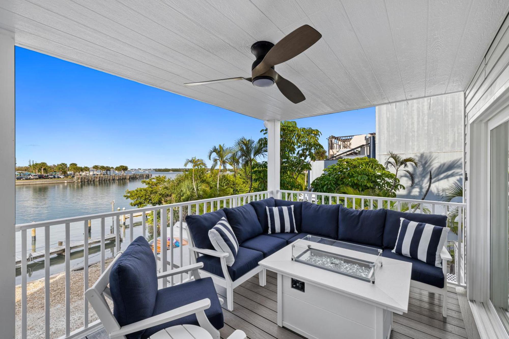Chadwick Cove Marina Aparthotel Englewood Bagian luar foto