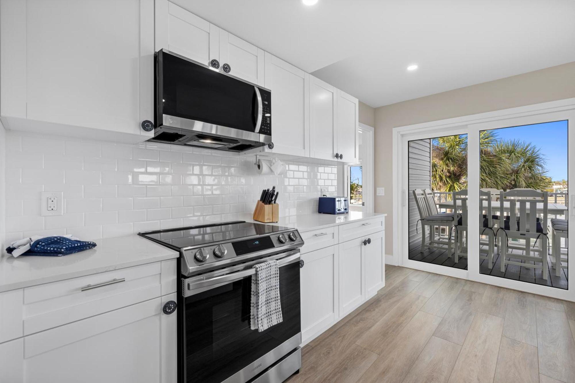 Chadwick Cove Marina Aparthotel Englewood Bagian luar foto